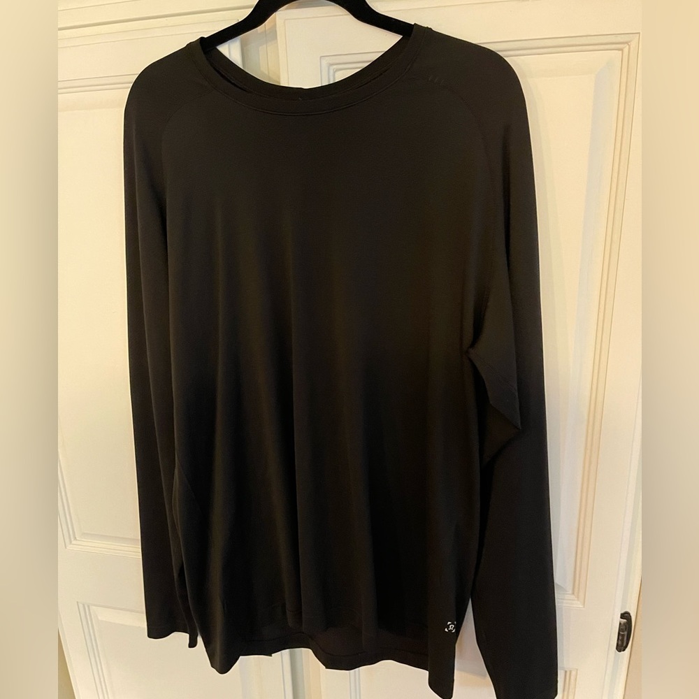 Men’s XL black Lululemon long sleeve